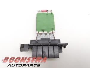 Used Heater resistor Peugeot Boxer (U9) 2.2 Blue HDi 120 Price € 30,19 Inclusive VAT offered by Boonstra Autoparts
