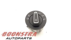 Used Light switch Seat Ateca (5FPX) 1.6 TDI 115 Price € 24,95 Margin scheme offered by Boonstra Autoparts