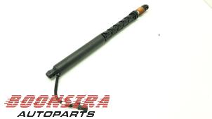 Used Set of tailgate gas struts BMW X5 (G05) xDrive 40i 3.0 24V Price € 199,95 Margin scheme offered by Boonstra Autoparts