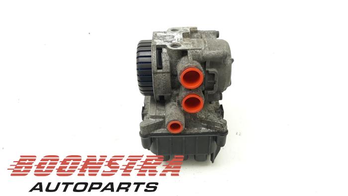 Begagnade EBD-system DAF XF Pris € 350,84 Inklusive moms erbjuds av Boonstra Autoparts
