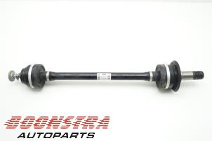 Used Drive shaft, rear left BMW 5 serie (G30) M550d xDrive 24V Price € 99,95 Margin scheme offered by Boonstra Autoparts