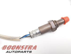 Lambda probe from a Volvo XC60 II (UZ) 2.0 B5 Mild Hybrid Geartronic 16V 2021