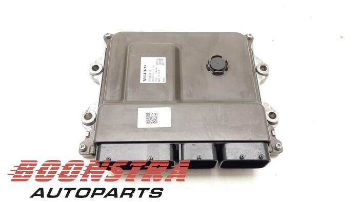 Used Engine management computer Volvo XC60 II (UZ) 2.0 B5 Mild Hybrid Geartronic 16V Price € 399,95 Margin scheme offered by Boonstra Autoparts