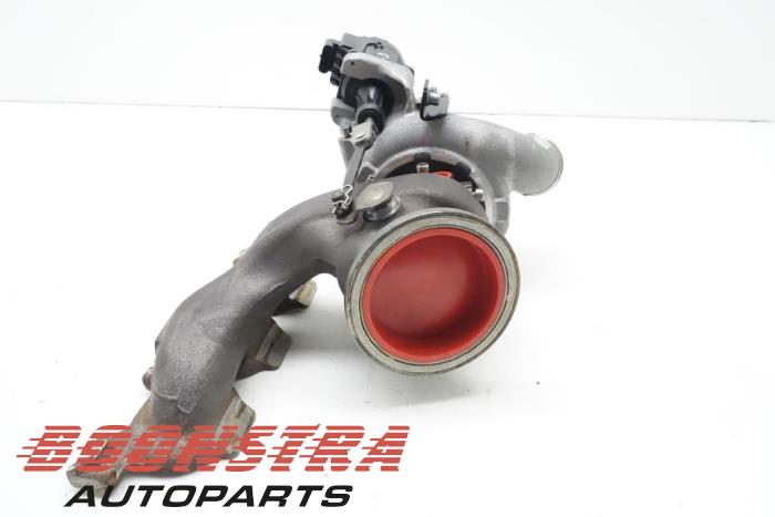 Turbo from a BMW M3 (G20) M3 Competition 3.0 TwinPower Turbo 24V 2021