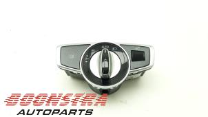 Używane Przelacznik swiatel Mercedes GLC (X253) 2.2 220d 16V BlueTEC 4-Matic Cena € 24,95 Procedura marży oferowane przez Boonstra Autoparts