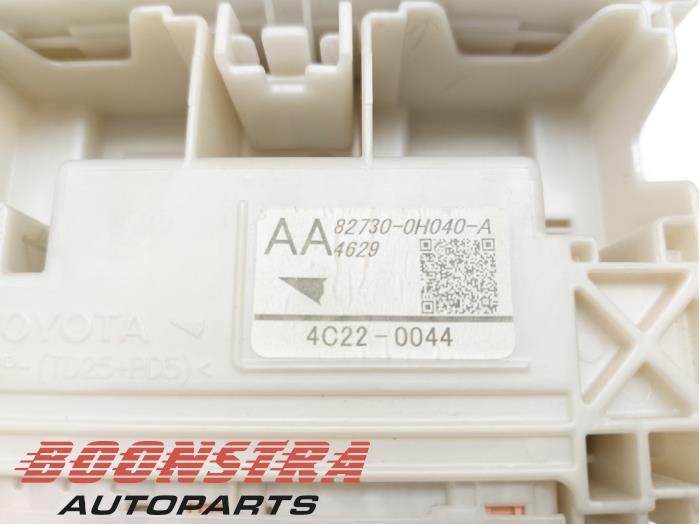 Fuse box Citroen C1 1.0 Vti 68 12V 4C220044 TOYOTA