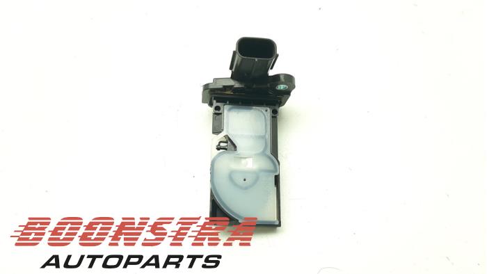 Gebrauchte Luftmassenmesser Toyota C-HR (X1,X5) 2.0 16V Hybrid Preis € 24,95 Margenregelung angeboten von Boonstra Autoparts