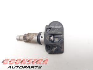 Used Tyre pressure sensor Mercedes A (177.0) 1.3 A-180 Turbo 16V Price € 24,95 Margin scheme offered by Boonstra Autoparts