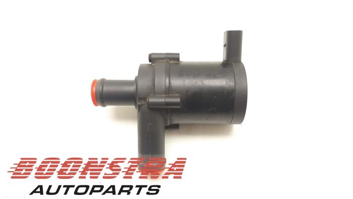 Begagnade Extra vattenpump Volkswagen Multivan T5 (7E/7HC/7HF/7HM) 2.5 TDi Pris € 43,95 Marginaltabell erbjuds av Boonstra Autoparts