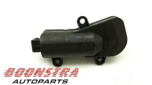Used Intake manifold actuator BMW 5 serie (E60) 550i 32V Price € 59,95 Margin scheme offered by Boonstra Autoparts