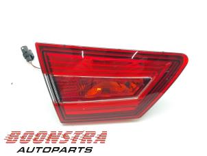 Used Taillight, left Renault Clio IV (5R) 0.9 Energy TCE 90 12V Price € 24,95 Margin scheme offered by Boonstra Autoparts