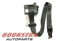 Used Rear seatbelt, centre Volvo V60 I (FW/GW) 2.4 D6 20V Plug-in Hybrid AWD Price € 39,95 Margin scheme offered by Boonstra Autoparts