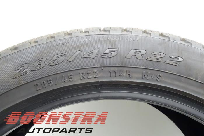 Tyre with tyre size 285/45/22 - 024192 PIRELLI