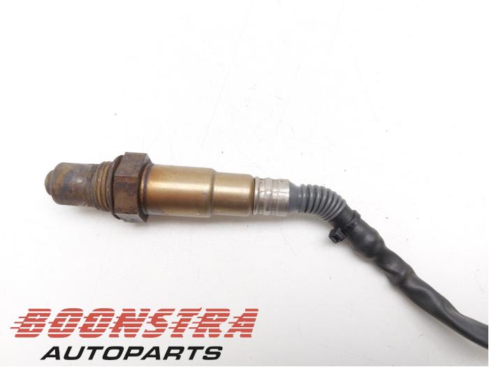 Lambda probe from a Audi Q5 (8RB) 2.0 TDI 16V Quattro 2011
