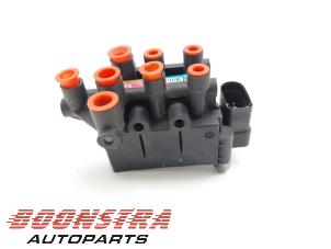 Used Hydraulic valve unit Porsche Taycan (Y1A) 4S Price € 149,95 Margin scheme offered by Boonstra Autoparts