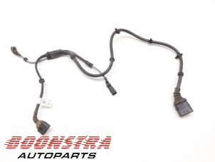 Used Wiring harness Porsche Taycan (Y1A) 4S Price € 49,95 Margin scheme offered by Boonstra Autoparts