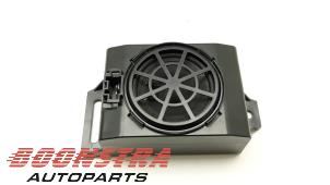Used Speaker Porsche Taycan (Y1A) 4S Price € 24,95 Margin scheme offered by Boonstra Autoparts