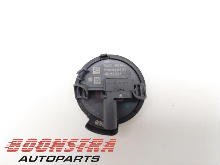 Begagnade Airbagsensor Porsche Taycan (Y1A) 4S Pris € 24,95 Marginaltabell erbjuds av Boonstra Autoparts