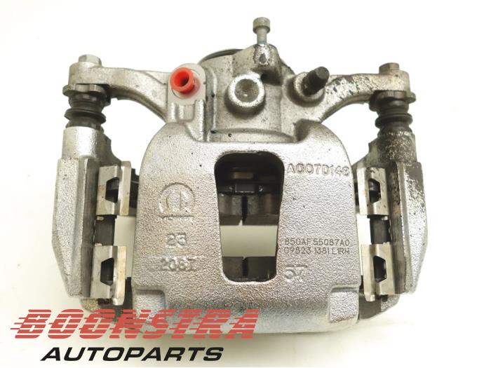 Gebrauchte Bremszange rechts hinten Dodge 1500 Crew Cab (DS) 5.7 Hemi V8 4x4 Preis € 120,94 Mit Mehrwertsteuer angeboten von Boonstra Autoparts