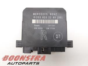 Used Central door locking module Mercedes C Combi (S203) 3.0 C-280 V6 24V Price € 24,95 Margin scheme offered by Boonstra Autoparts