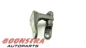 Used Front door hinge, right Mercedes C Combi (S203) 3.0 C-280 V6 24V Price € 24,95 Margin scheme offered by Boonstra Autoparts