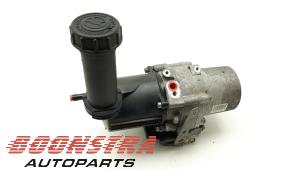 Used Power steering pump Peugeot 5008 I (0A/0E) 1.6 HDiF 16V Price € 149,95 Margin scheme offered by Boonstra Autoparts