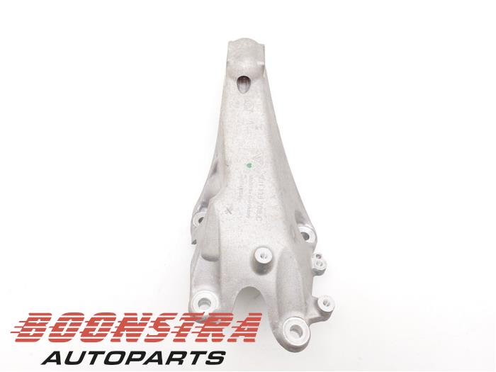 Gebrauchte Motorlager Porsche Taycan (Y1A) 4S Preis € 69,95 Margenregelung angeboten von Boonstra Autoparts