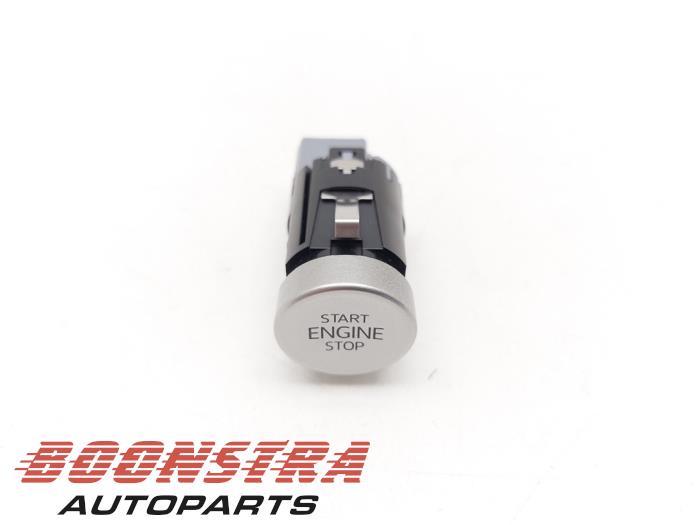 Używane Przelacznik Start/Stop Cupra Born 58 Cena € 24,95 Procedura marży oferowane przez Boonstra Autoparts