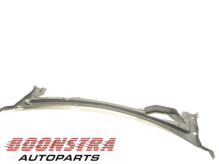 Używane Parawan Tesla Model S 85 Cena € 69,95 Procedura marży oferowane przez Boonstra Autoparts