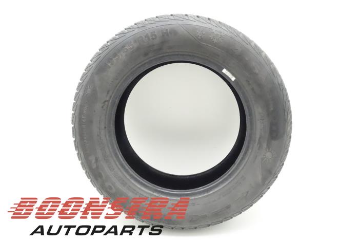 Begagnade Däck Ford Transit Connect 1.8 TDCi 90 Pris € 48,34 Inklusive moms erbjuds av Boonstra Autoparts