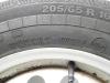 Llanta y neumático de un Mercedes-Benz Vito Tourer (447.7) 2.2 114 CDI 16V 2016