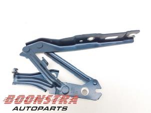 Used Bonnet Hinge Cupra Born 58 Price € 24,95 Margin scheme offered by Boonstra Autoparts