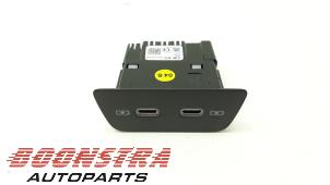 Used AUX / USB connection Cupra Born 58 Price € 24,95 Margin scheme offered by Boonstra Autoparts