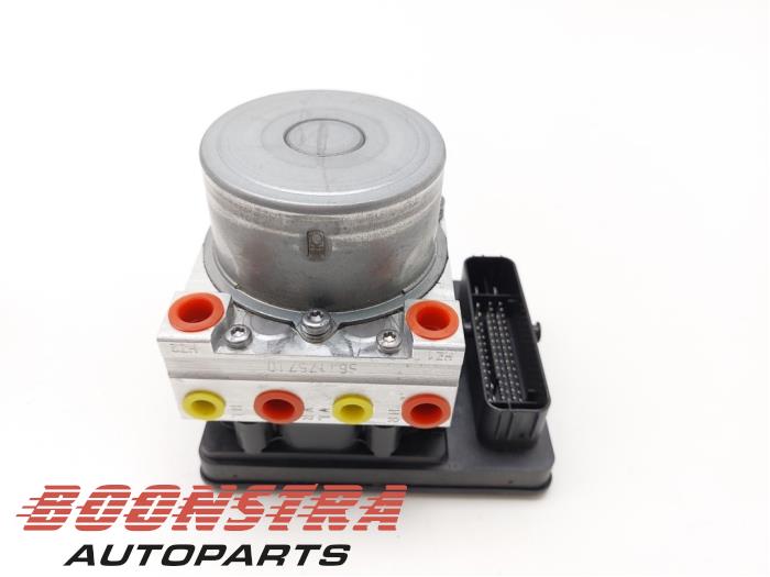 Używane Pompa ABS Cupra Born 58 Cena € 274,95 Procedura marży oferowane przez Boonstra Autoparts
