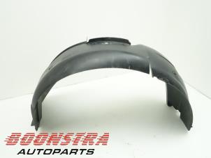 Used Wheel arch liner Dacia Logan MCV (KS) 1.6 16V Price € 29,95 Margin scheme offered by Boonstra Autoparts