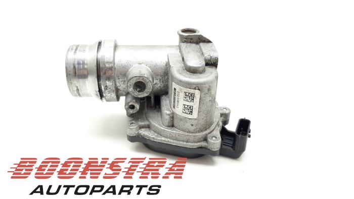 Używane Przepustnica Renault Clio IV Estate/Grandtour (7R) 1.5 Energy dCi 90 FAP Cena € 24,95 Procedura marży oferowane przez Boonstra Autoparts