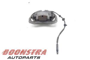 Used Front brake calliper, right BMW 7 serie (F01/02/03/04) 730d 24V Price € 98,95 Margin scheme offered by Boonstra Autoparts