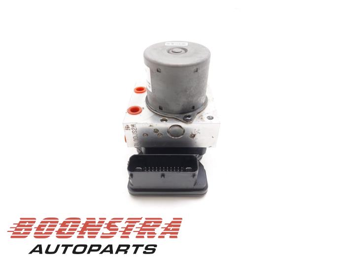 Usagé Bloc ABS Kia Sportage (SL) 2.0 CRDi 16V VGT 4x4 Prix € 69,95 Règlement à la marge proposé par Boonstra Autoparts