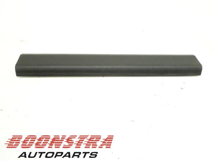 Używane Próg prawy BMW 5 serie (G30) M5 xDrive 4.4 V8 32V TwinPower Turbo Cena € 24,95 Procedura marży oferowane przez Boonstra Autoparts