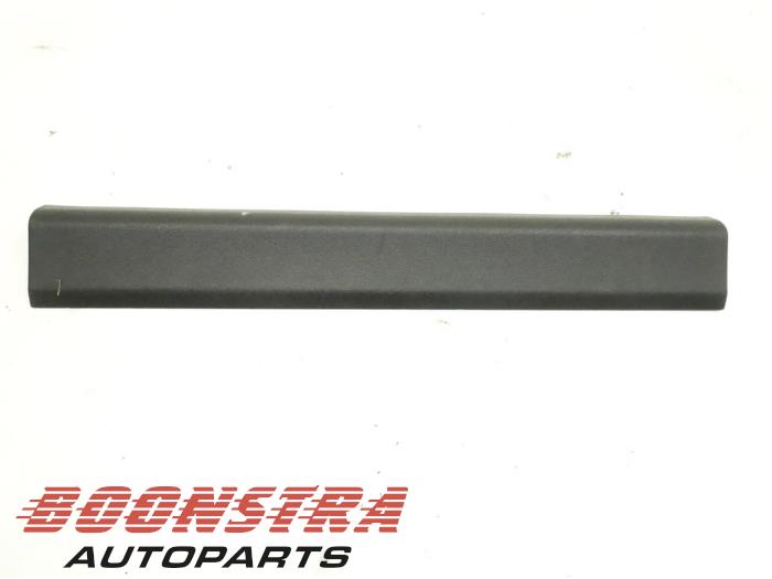 Używane Próg lewy BMW 5 serie (G30) M5 xDrive 4.4 V8 32V TwinPower Turbo Cena € 24,95 Procedura marży oferowane przez Boonstra Autoparts