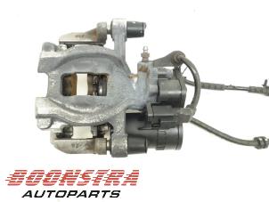 Used Rear brake calliper, left BMW X1 (F48) sDrive 20i 2.0 16V Twin Power Turbo Price € 98,95 Margin scheme offered by Boonstra Autoparts