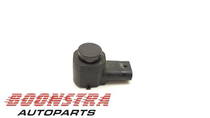 Usados Sensor PDC Volkswagen Passat (3C2) 2.0 TDI 140 Precio € 24,95 Norma de margen ofrecido por Boonstra Autoparts