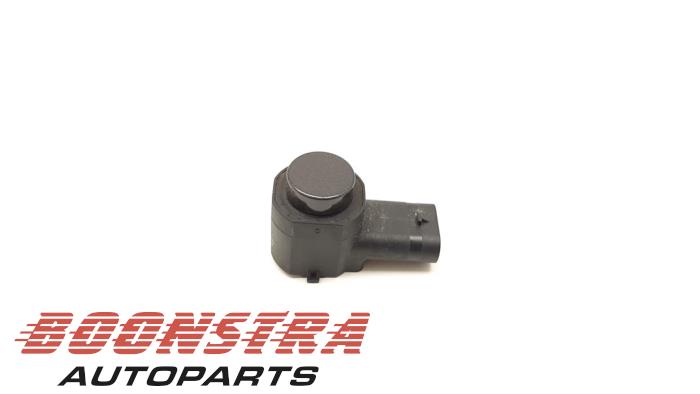 Usados Sensor PDC Volkswagen Passat (3C2) 2.0 TDI 140 Precio € 24,95 Norma de margen ofrecido por Boonstra Autoparts