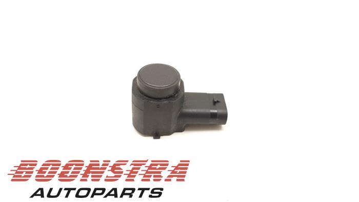 Usados Sensor PDC Volkswagen Passat (3C2) 2.0 TDI 140 Precio € 24,95 Norma de margen ofrecido por Boonstra Autoparts