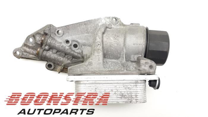 Gebrauchte Ölfiltergehäuse Mercedes C Combi (S203) 3.0 C-280 V6 24V Preis € 74,95 Margenregelung angeboten von Boonstra Autoparts