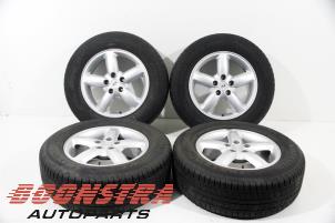 Used Set of wheels + tyres Hyundai Santa Fe II (CM) 2.2 CRDi 16V 4x2 Price € 249,95 Margin scheme offered by Boonstra Autoparts