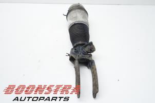 Used Front shock absorber rod, right Volkswagen Touareg (7LA/7L6) 4.2 V8 40V Price € 144,95 Margin scheme offered by Boonstra Autoparts