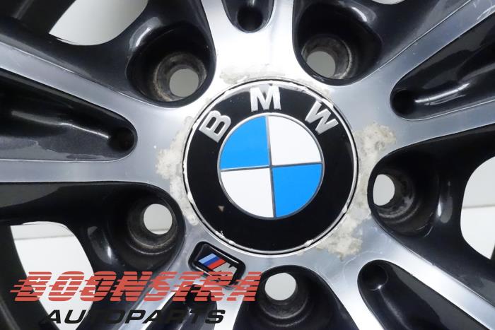 Jante d'un BMW 3 serie Touring (F31) 320d 2.0 16V 2015