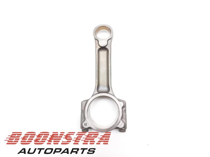 Używane Korbowód Renault Megane IV (RFBB) 1.5 Energy dCi 110 Cena € 24,95 Procedura marży oferowane przez Boonstra Autoparts