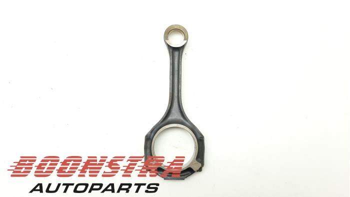 Usagé Bielle Mercedes C Combi (S203) 3.0 C-280 V6 24V Prix € 74,95 Règlement à la marge proposé par Boonstra Autoparts